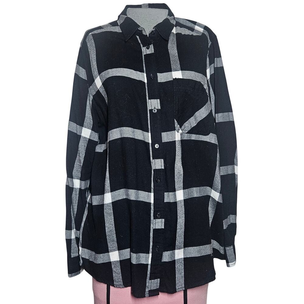 Black and White Cotton Flannel Button Down Size Large